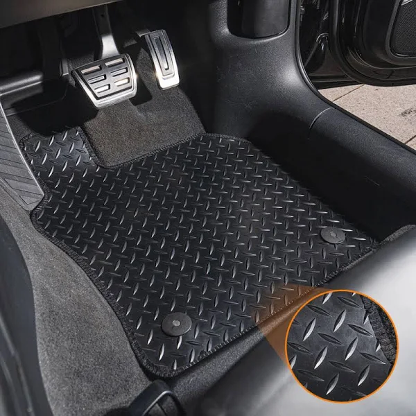 Seat Covers and Mats at New Cool City